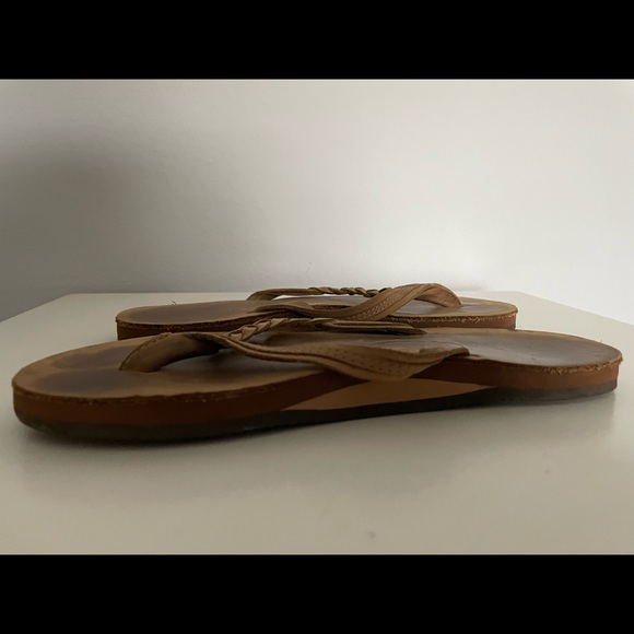 (SOLD!) 🤗 🌈 Rainbow 'Flirty' Braided Leather Flip Flop, size 7, hardly worn! - Picture 5 of 10